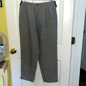 NWOT! Talbots Women’s 100% Linen Size 10 black watch plaid pants. Fully lined